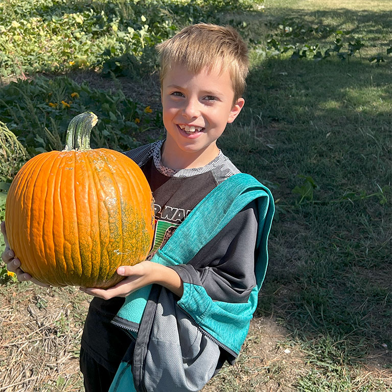 School tours and field trips learn more with the hands-on fun at The Walters' Farm Pumpkin Patch and Corn Maze near Wichita, Kansas.