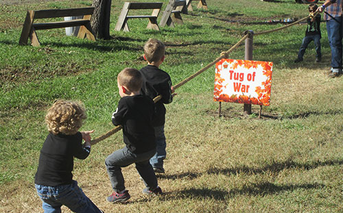 School tours and field trips learn more with the hands-on fun at The Walters' Farm Pumpkin Patch and Corn Maze near Wichita, Kansas.